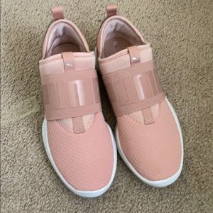 Puma shoes size 7.5